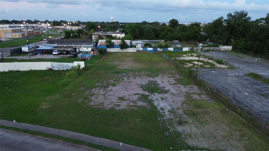 Property photo for 0 South Street, Pasadena, TX