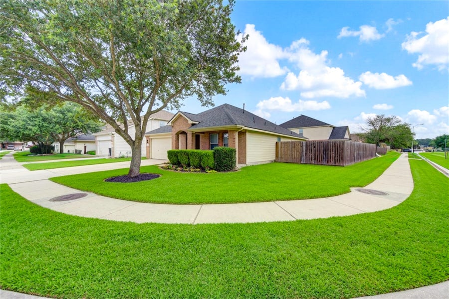 Property photo for 2131 Pickwick Pines Drive, Humble, TX