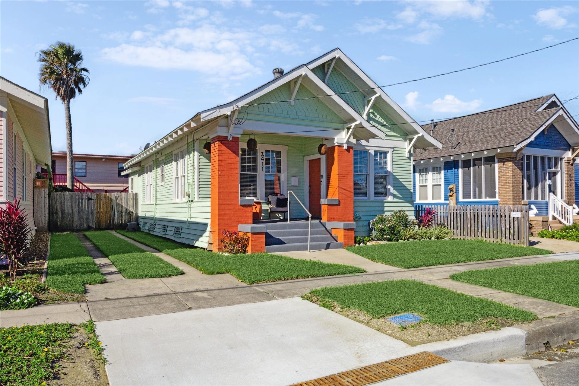 2411 37th Street, Galveston, TX 77550 2411 37th Street, Galveston, TX 77550