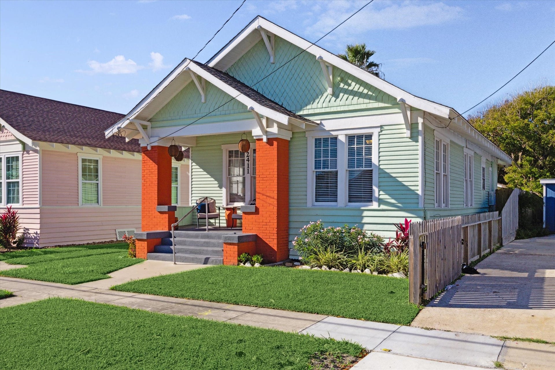 2411 37th Street, Galveston, TX 77550 2411 37th Street, Galveston, TX 77550