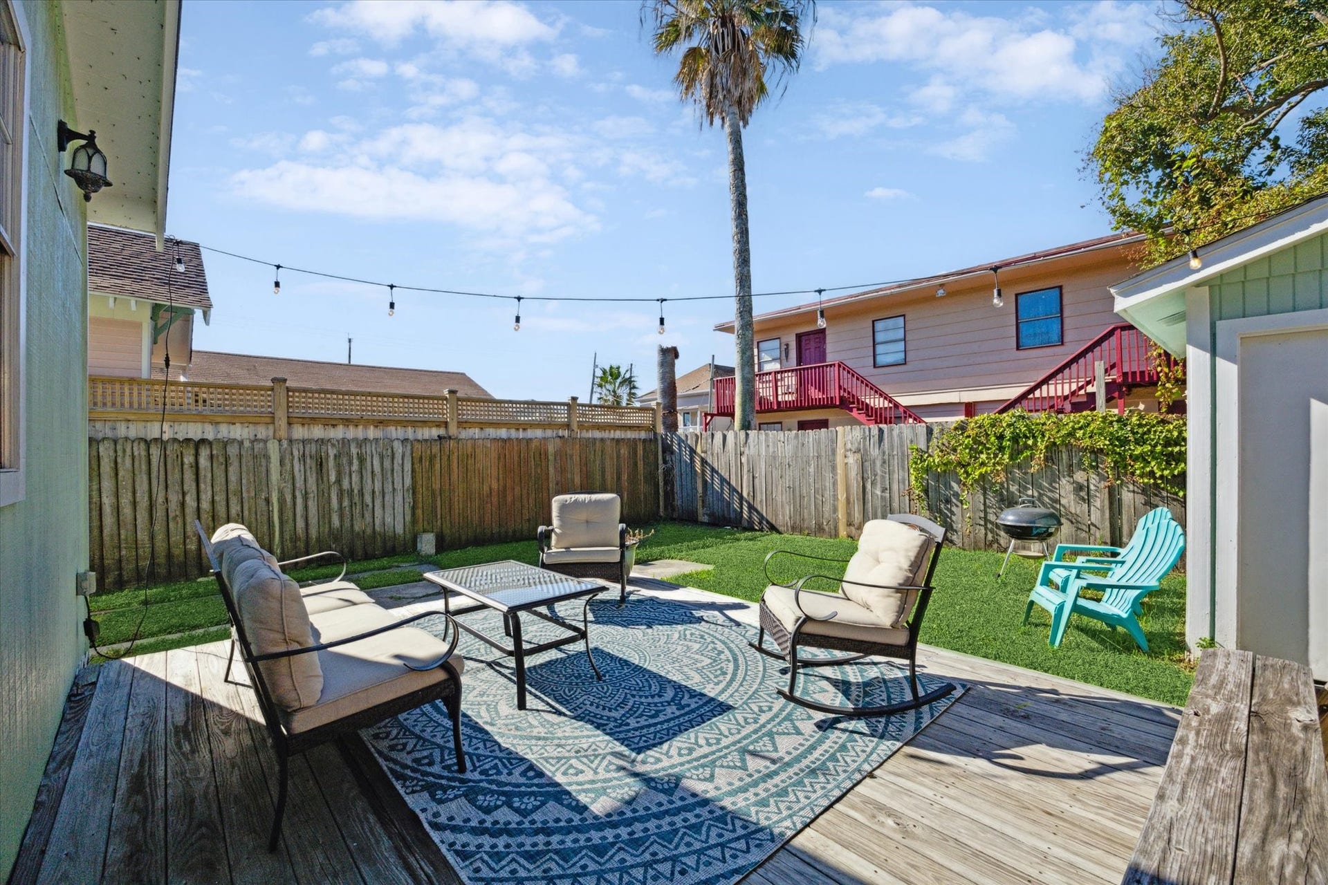 2411 37th Street, Galveston, TX 77550 2411 37th Street, Galveston, TX 77550