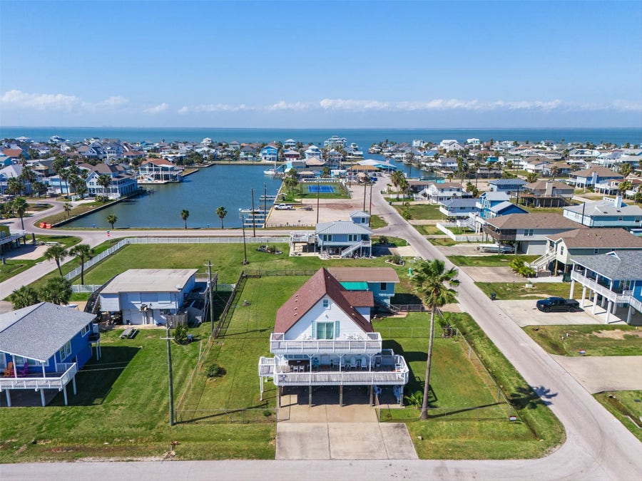 Property photo for 4022 Mason Drive, Galveston, TX