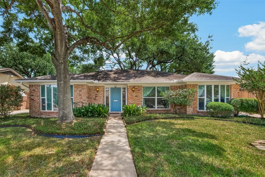 Property photo for 8507 Langdon Lane, Houston, TX