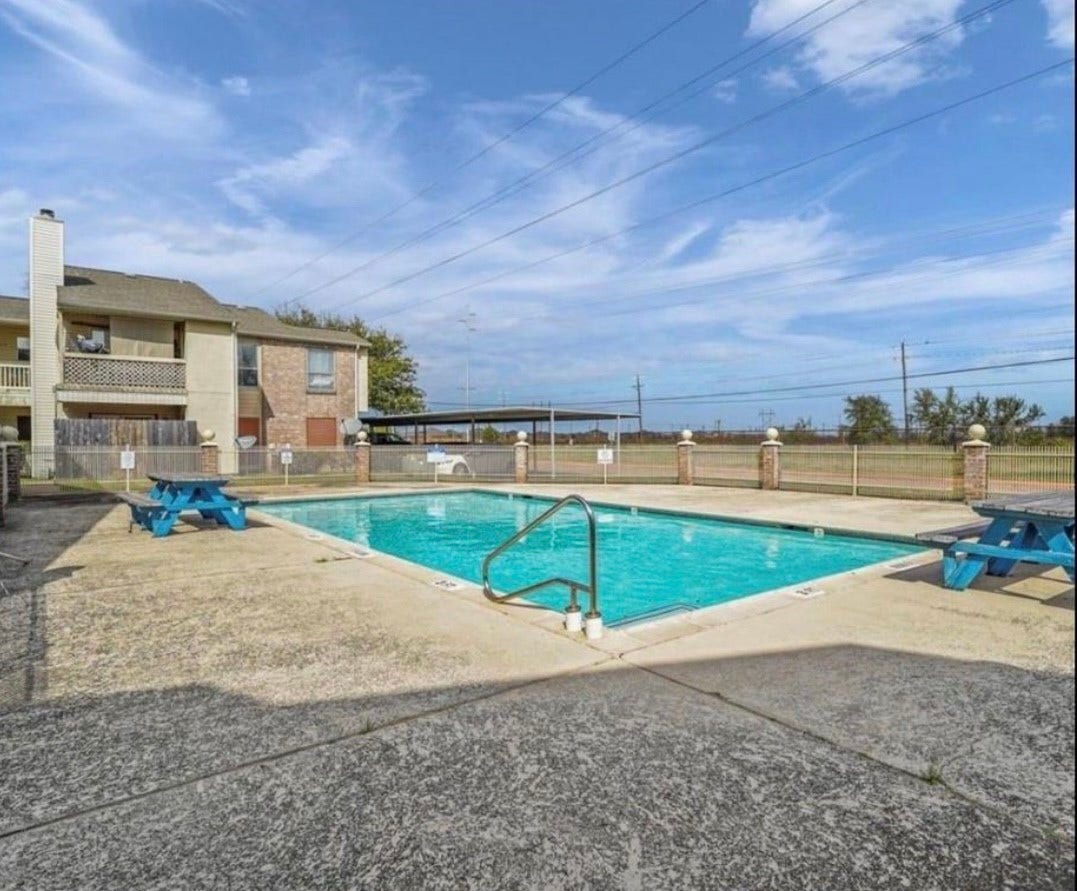 7600 Emmett F Lowry Expressway, #904, Texas City, TX 77591