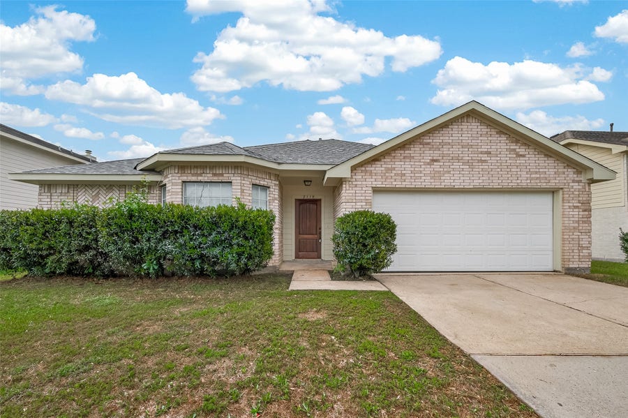 Property photo for 2119 Laurel Arbor Drive, Houston, TX