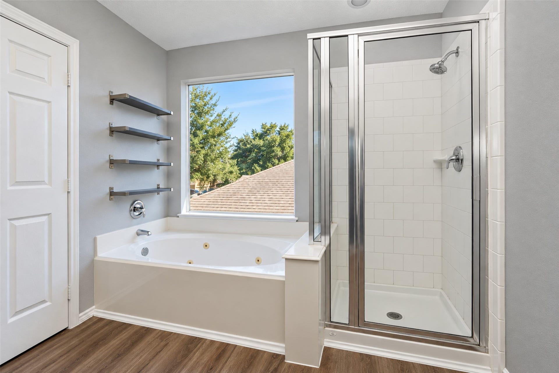 21203 Somerset Park Lane, Katy, TX 77450 Primary bathroom with Shower and Garden Tub