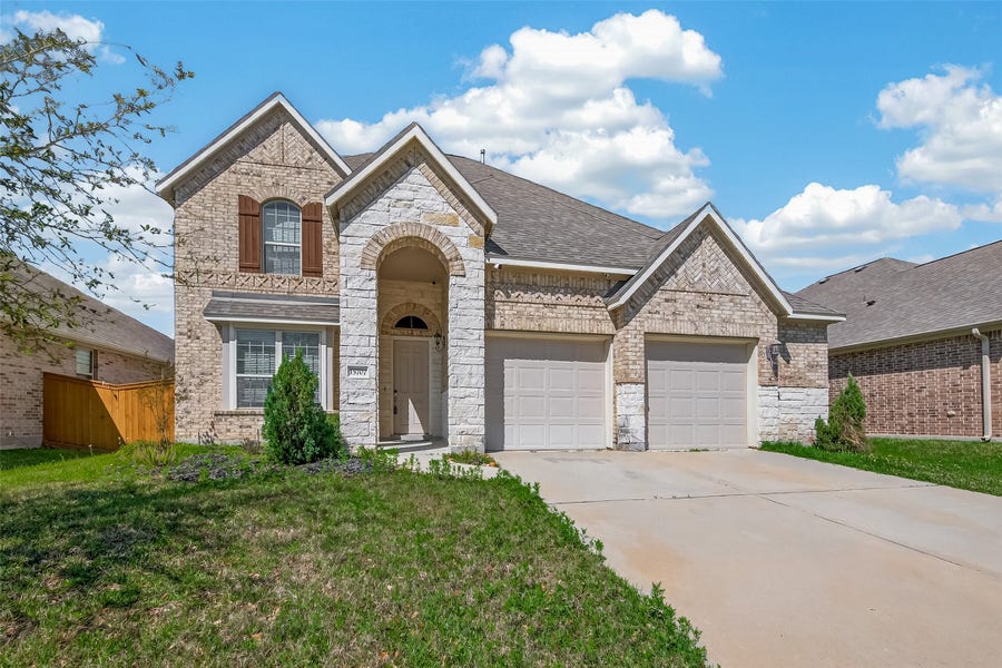 Property photo for 15707 Braemar Cove Drive, Humble, TX