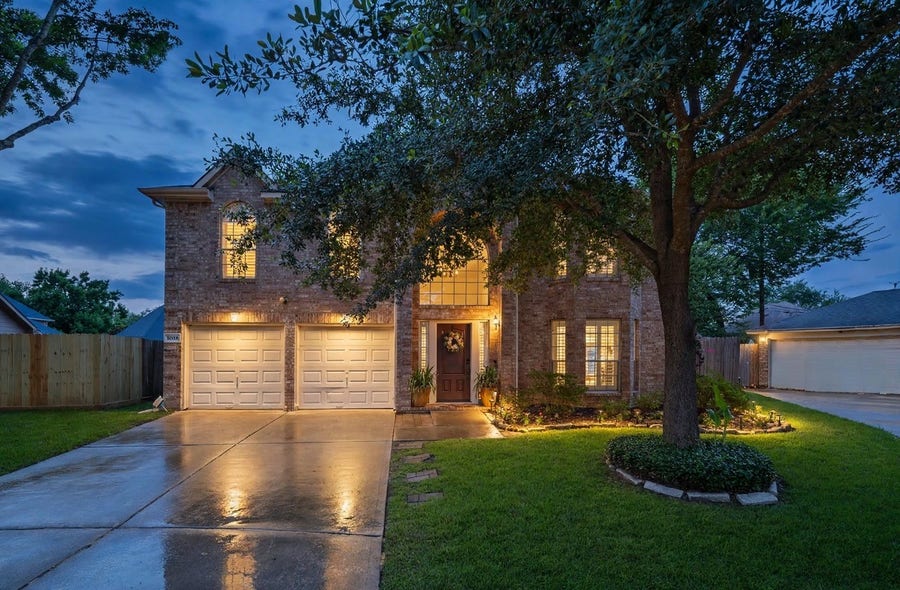 Property photo for 11906 Helene Court, Pinehurst, TX