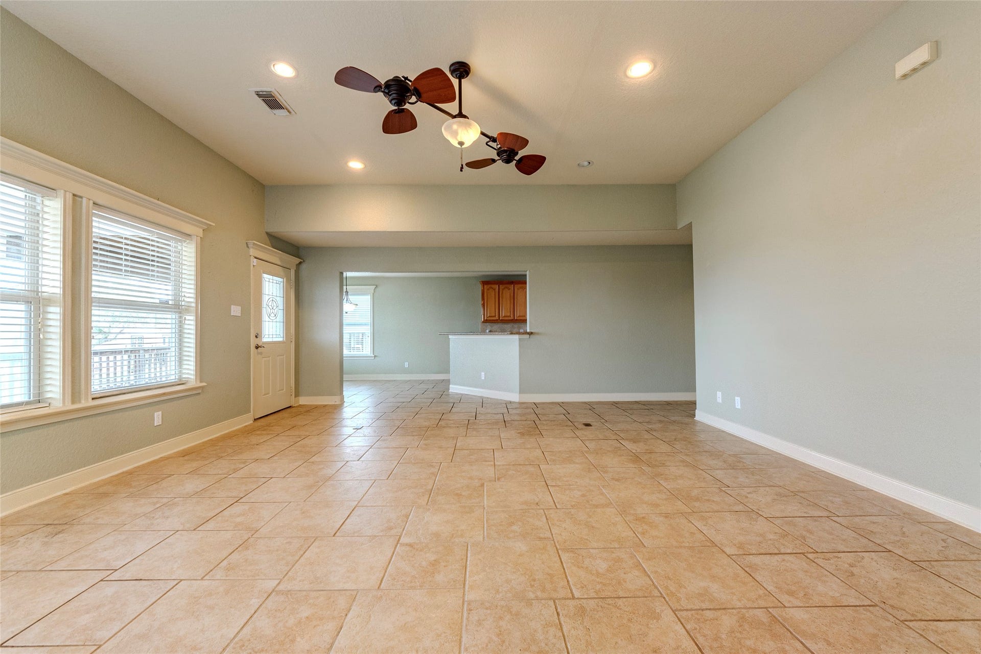 70 Tarpon Street, Bayou Vista, TX 77563 70 Tarpon Street, Bayou Vista, TX 77563