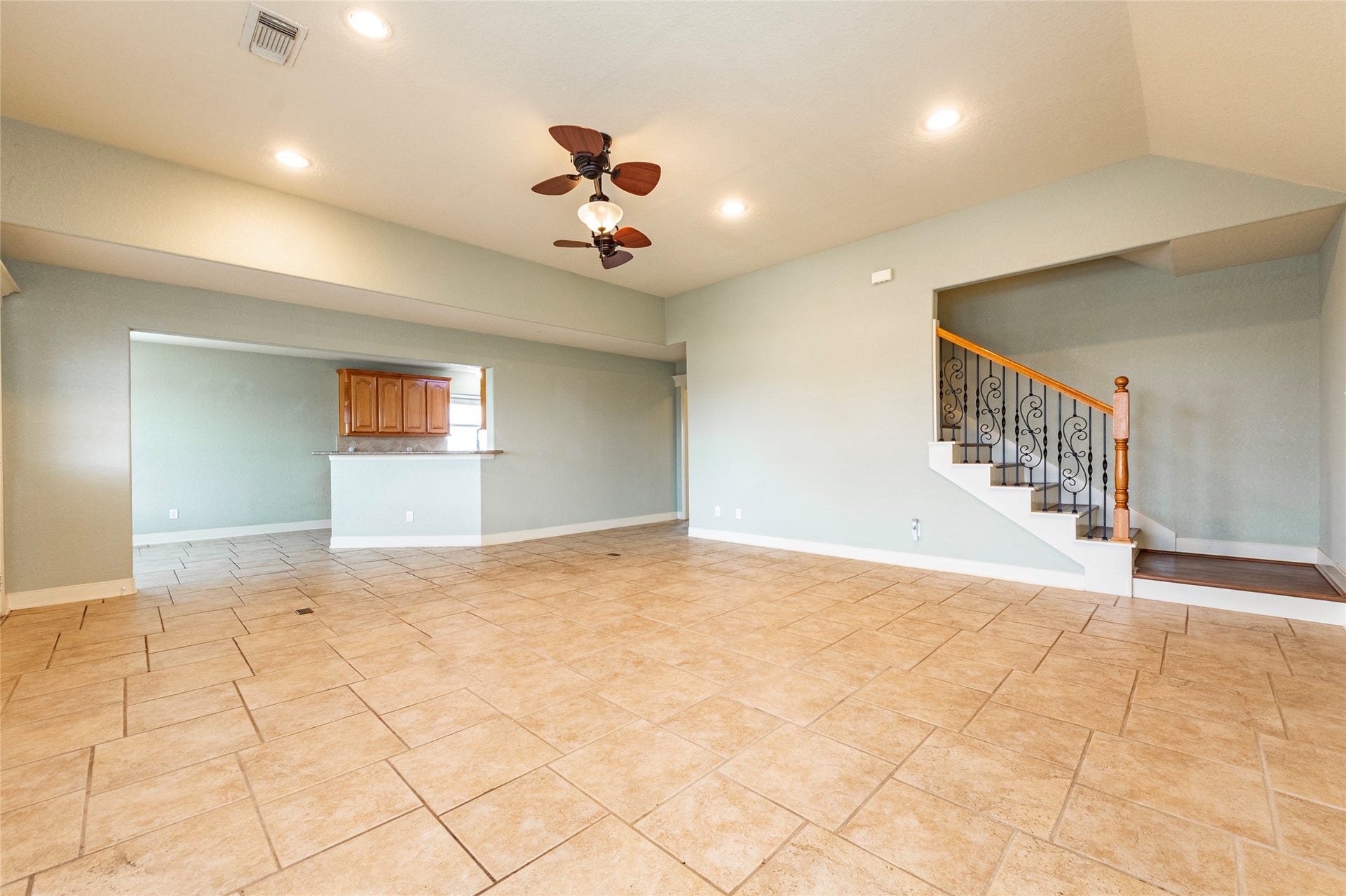 70 Tarpon Street, Bayou Vista, TX 77563 70 Tarpon Street, Bayou Vista, TX 77563