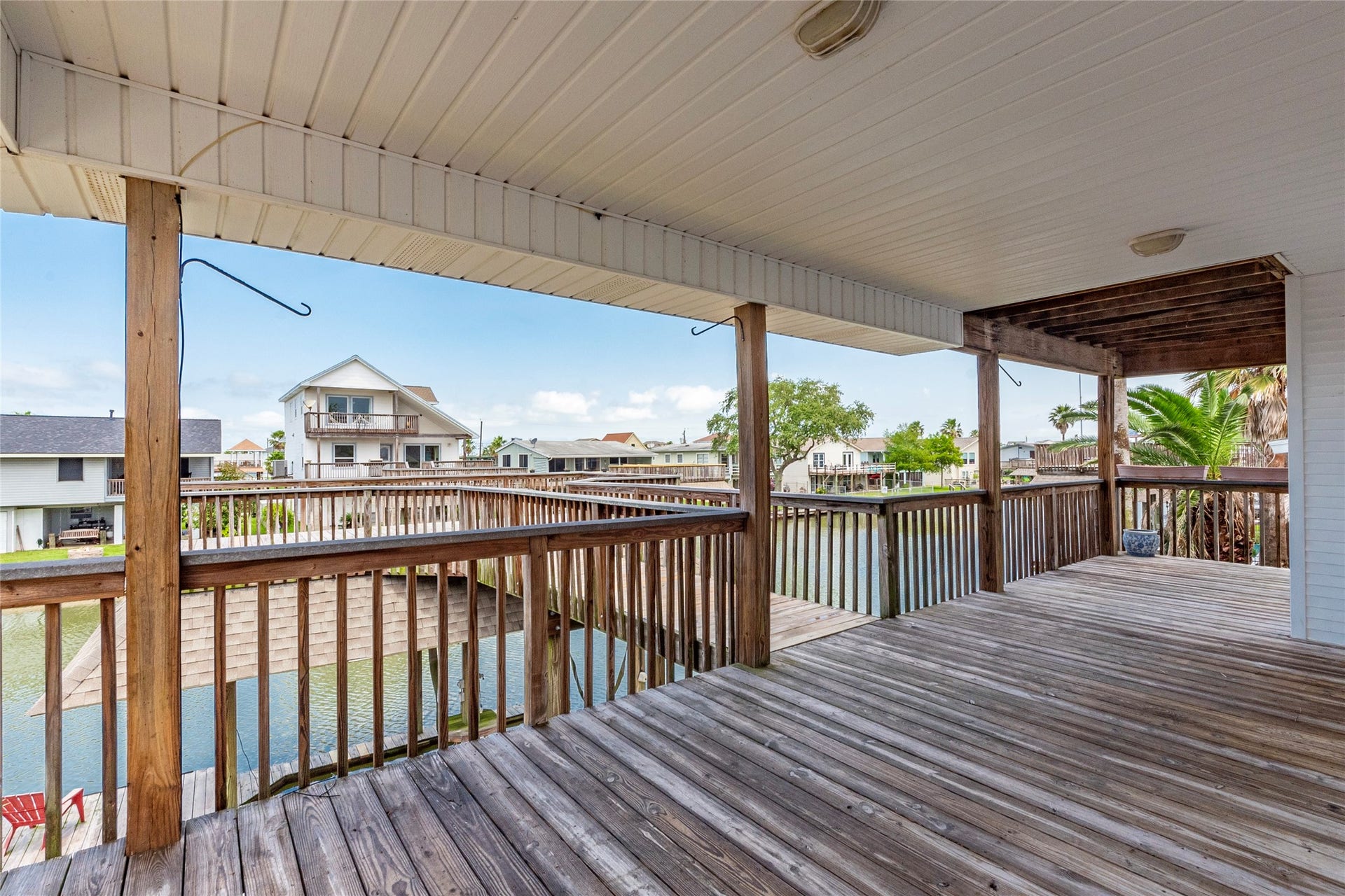 70 Tarpon Street, Bayou Vista, TX 77563 70 Tarpon Street, Bayou Vista, TX 77563