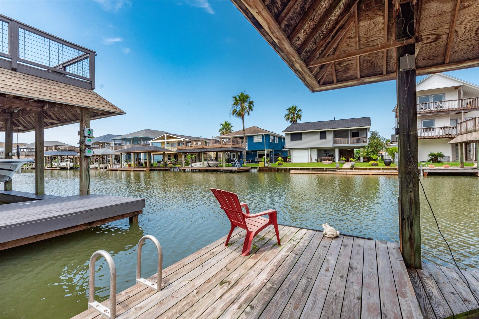 70 Tarpon Street, Bayou Vista, TX 77563 70 Tarpon Street, Bayou Vista, TX 77563