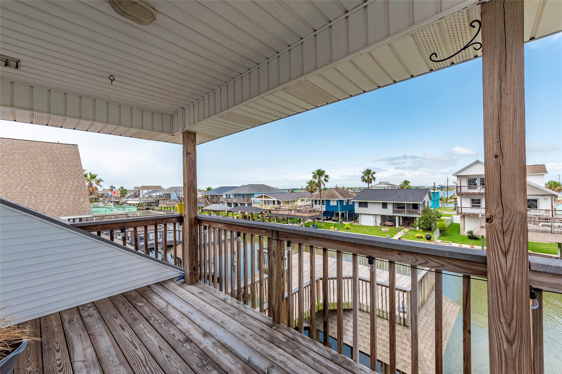 70 Tarpon Street, Bayou Vista, TX 77563 70 Tarpon Street, Bayou Vista, TX 77563