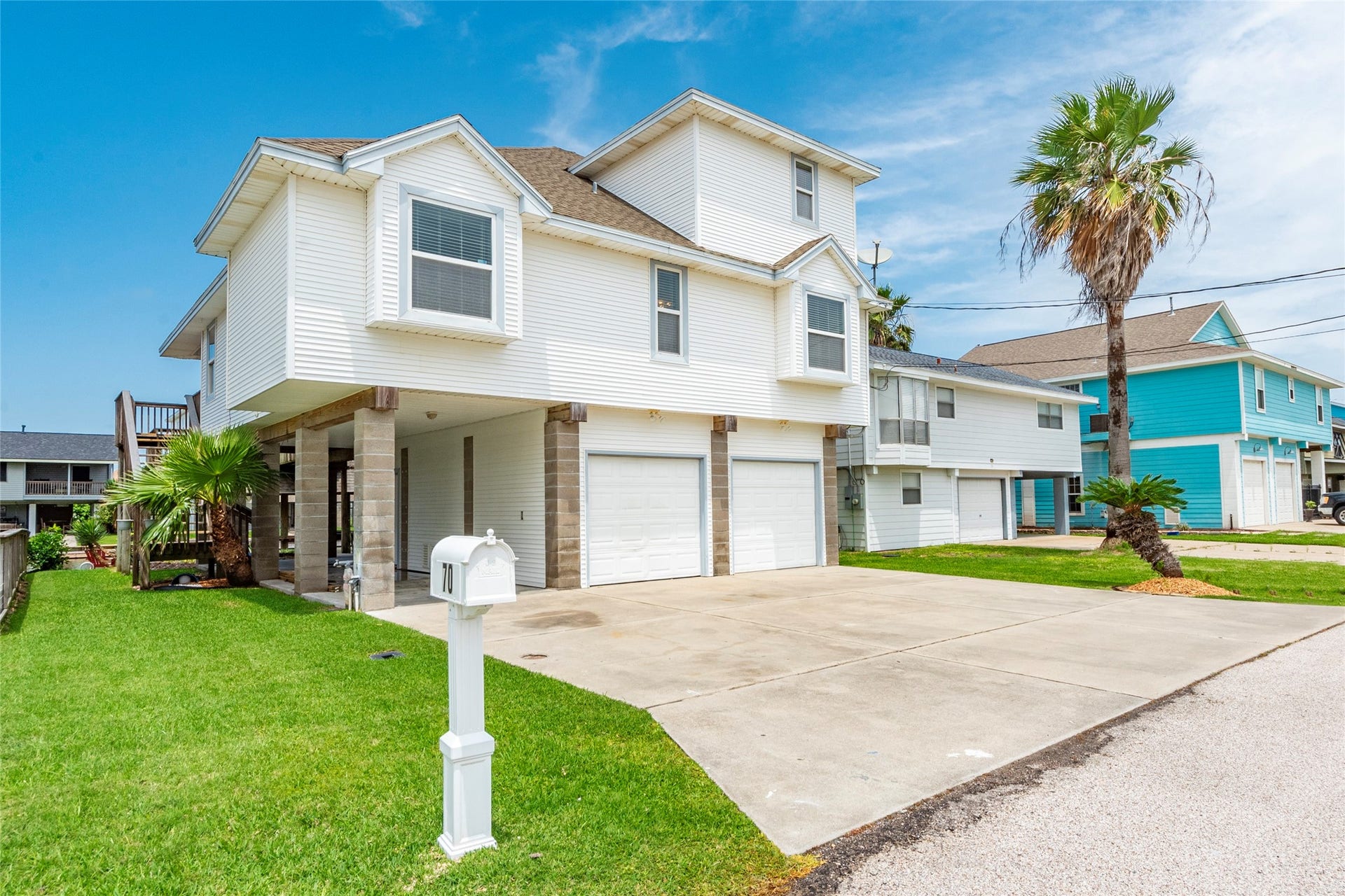 70 Tarpon Street, Bayou Vista, TX 77563 70 Tarpon Street, Bayou Vista, TX 77563