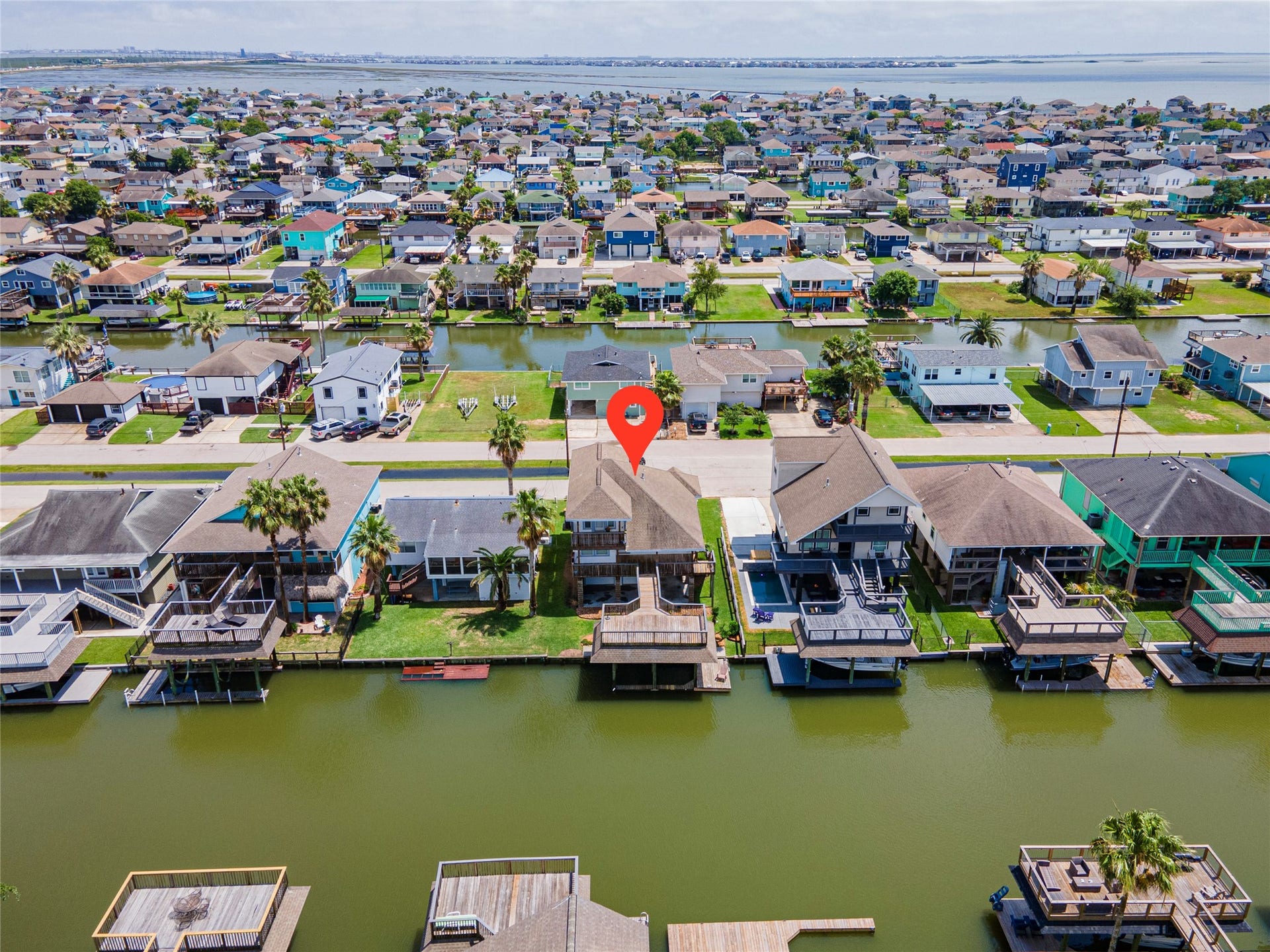 70 Tarpon Street, Bayou Vista, TX 77563 70 Tarpon Street, Bayou Vista, TX 77563
