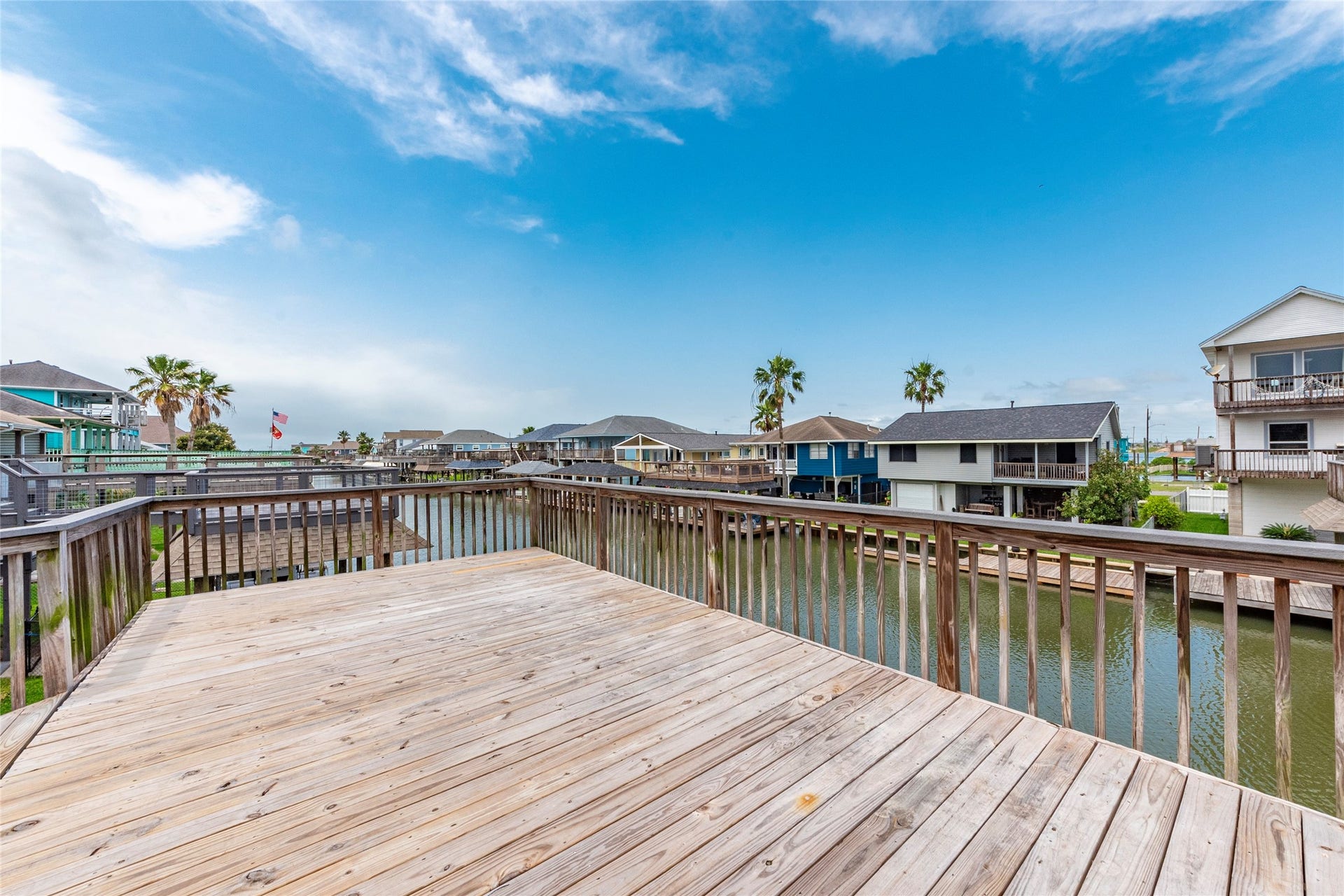 70 Tarpon Street, Bayou Vista, TX 77563 70 Tarpon Street, Bayou Vista, TX 77563