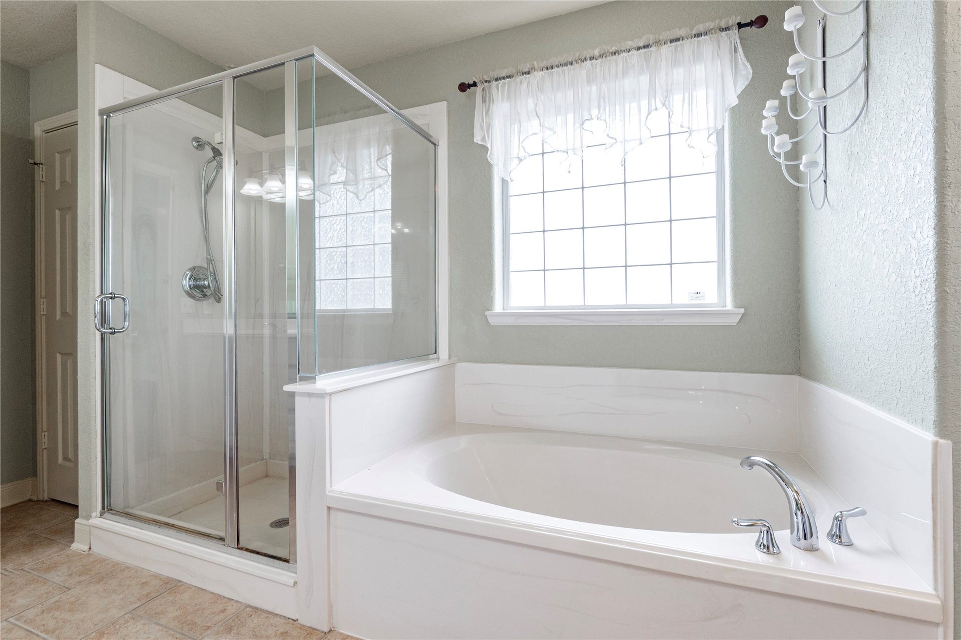 70 Tarpon Street, Bayou Vista, TX 77563 70 Tarpon Street, Bayou Vista, TX 77563