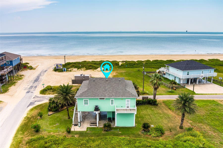 Property photo for 1799 Redfish Lane, Crystal Beach, TX