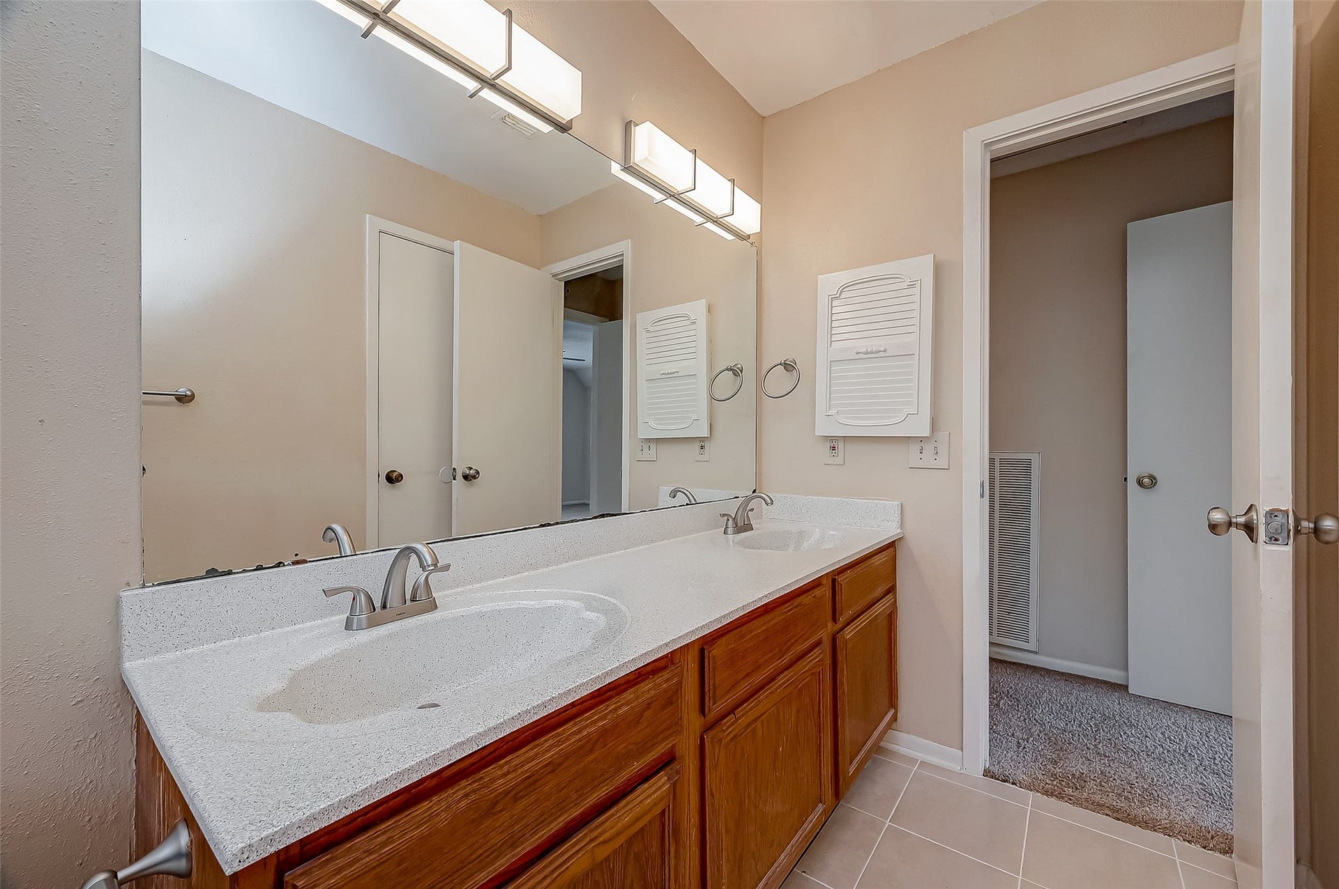 3022 Sam Houston Drive, Sugar Land, TX 77479