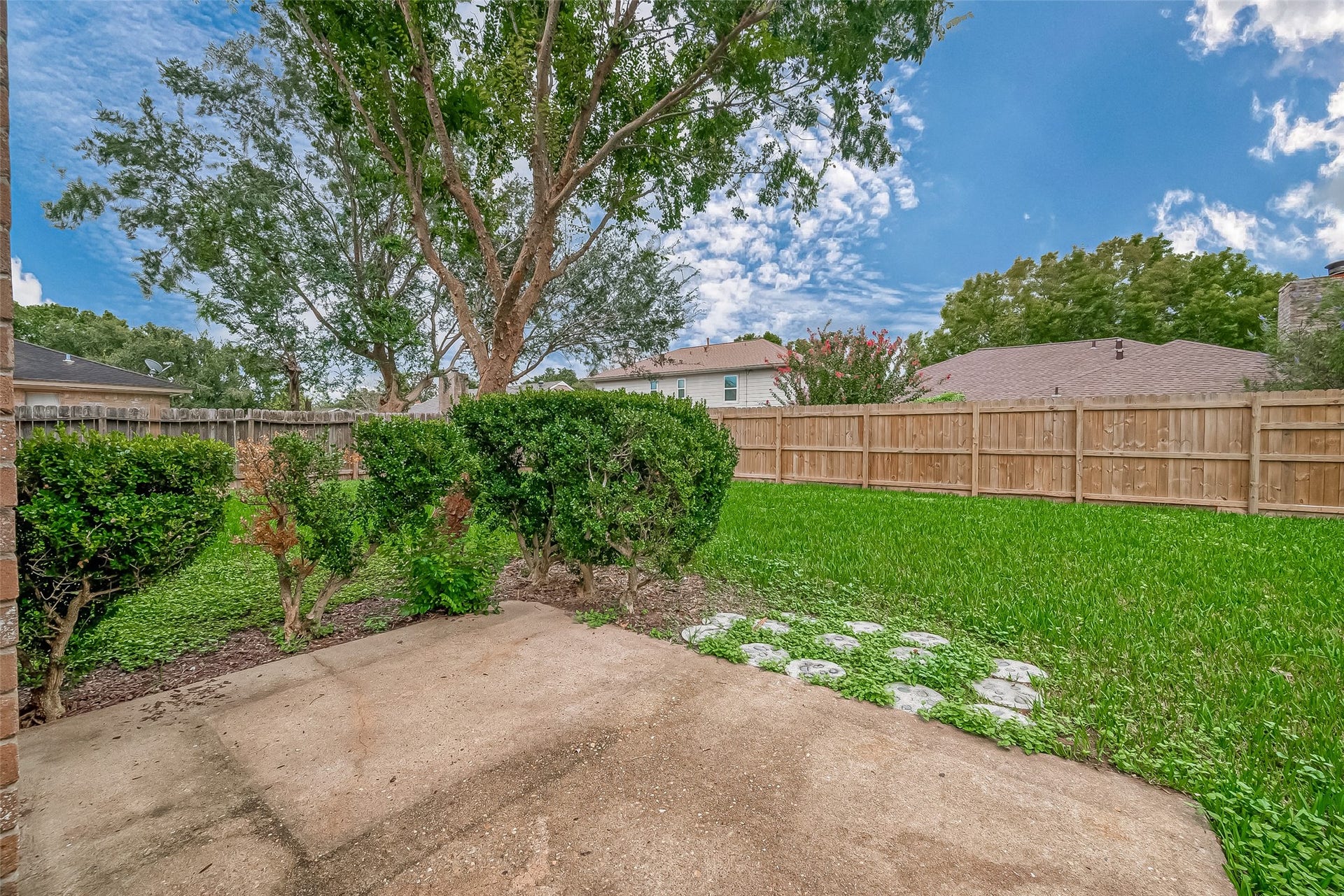 3022 Sam Houston Drive, Sugar Land, TX 77479