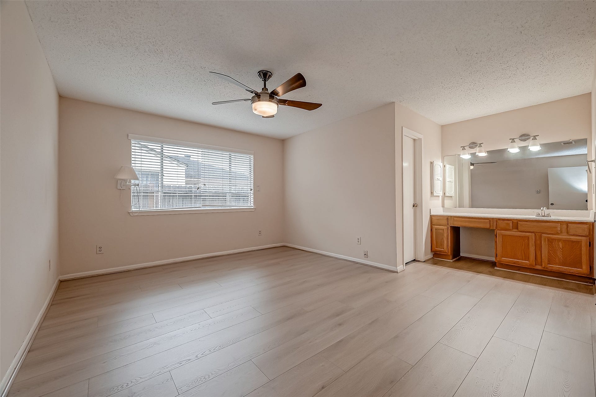 3022 Sam Houston Drive, Sugar Land, TX 77479