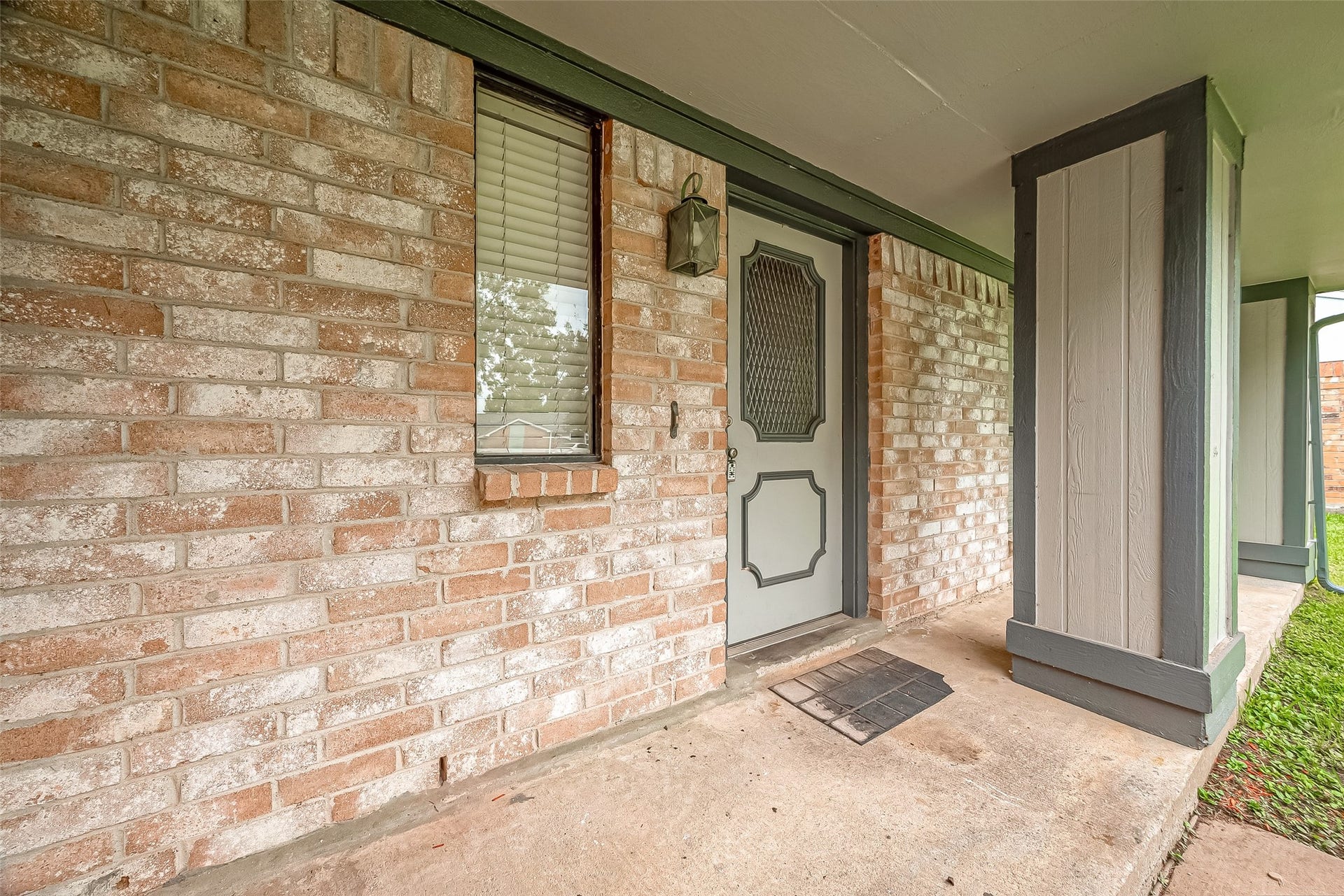 3022 Sam Houston Drive, Sugar Land, TX 77479