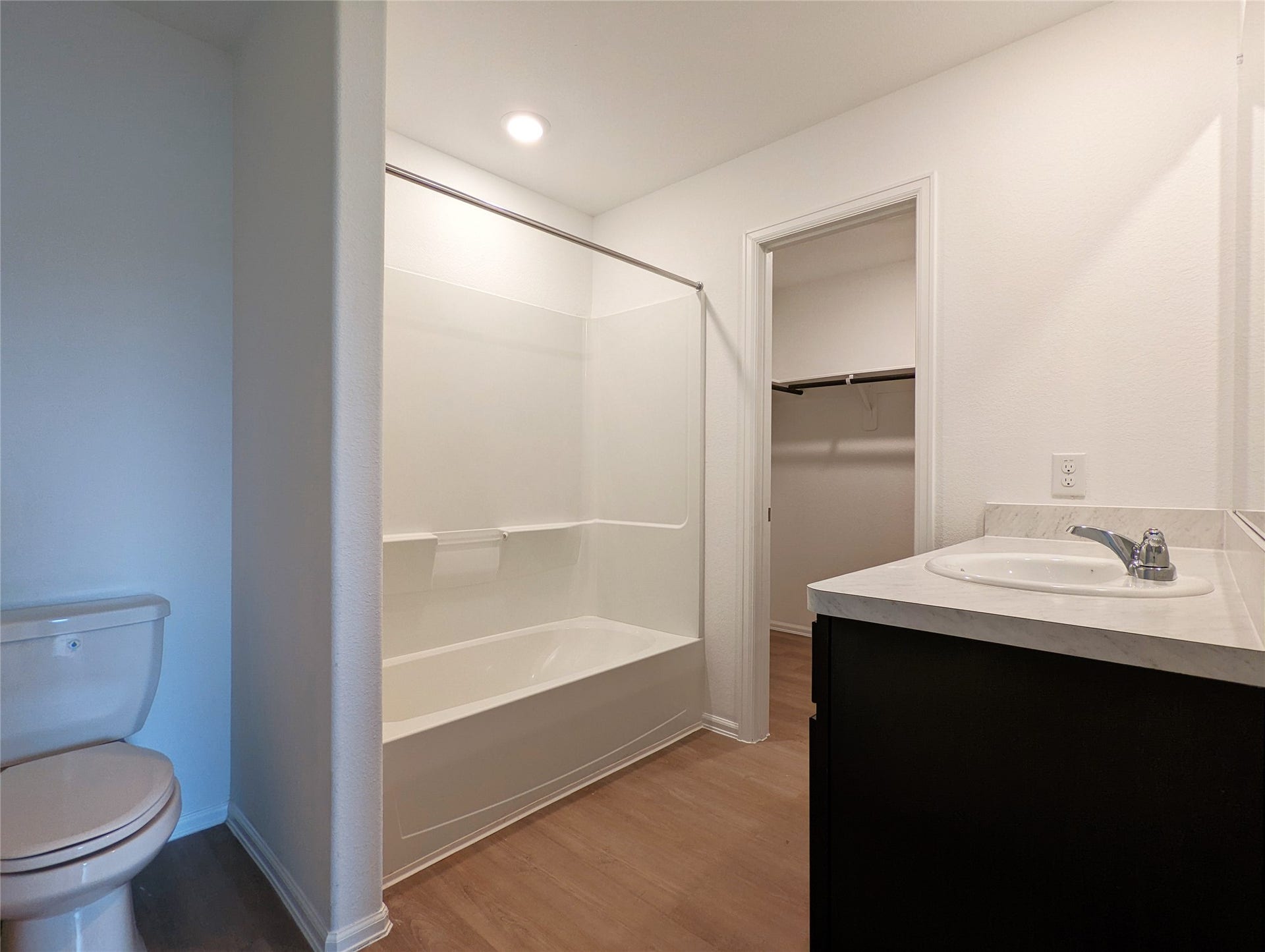 8810 Wooster Trails Drive, Baytown, TX 77521 8810 Wooster Trails Drive, Baytown, TX 77521