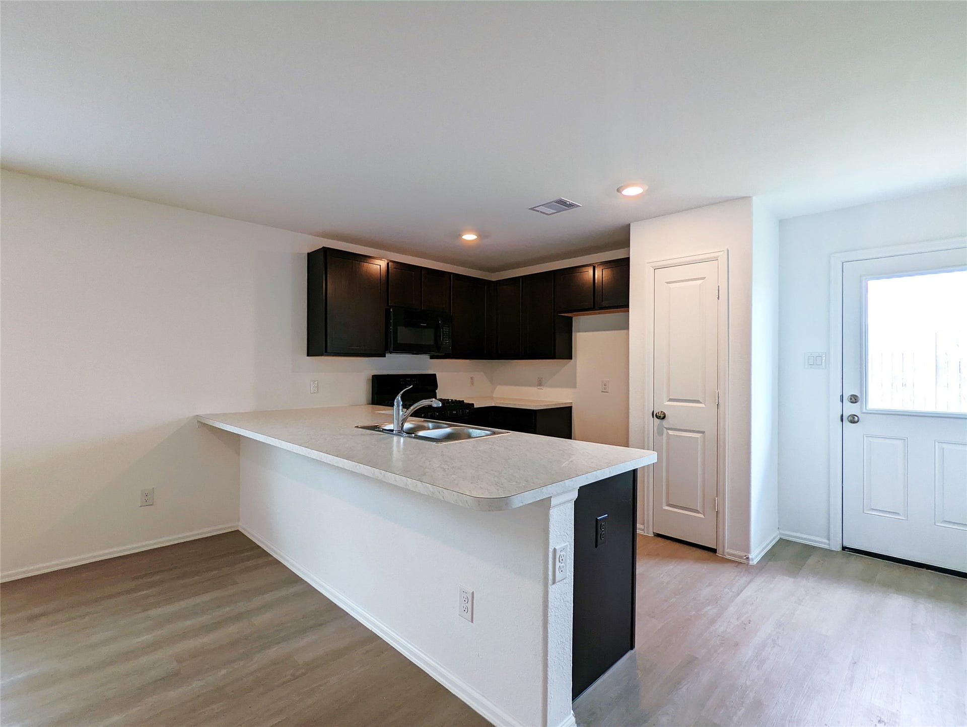 8810 Wooster Trails Drive, Baytown, TX 77521 8810 Wooster Trails Drive, Baytown, TX 77521