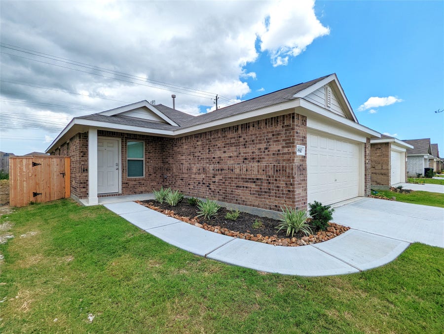 Property photo for 8810 Wooster Trails Drive, Baytown, TX