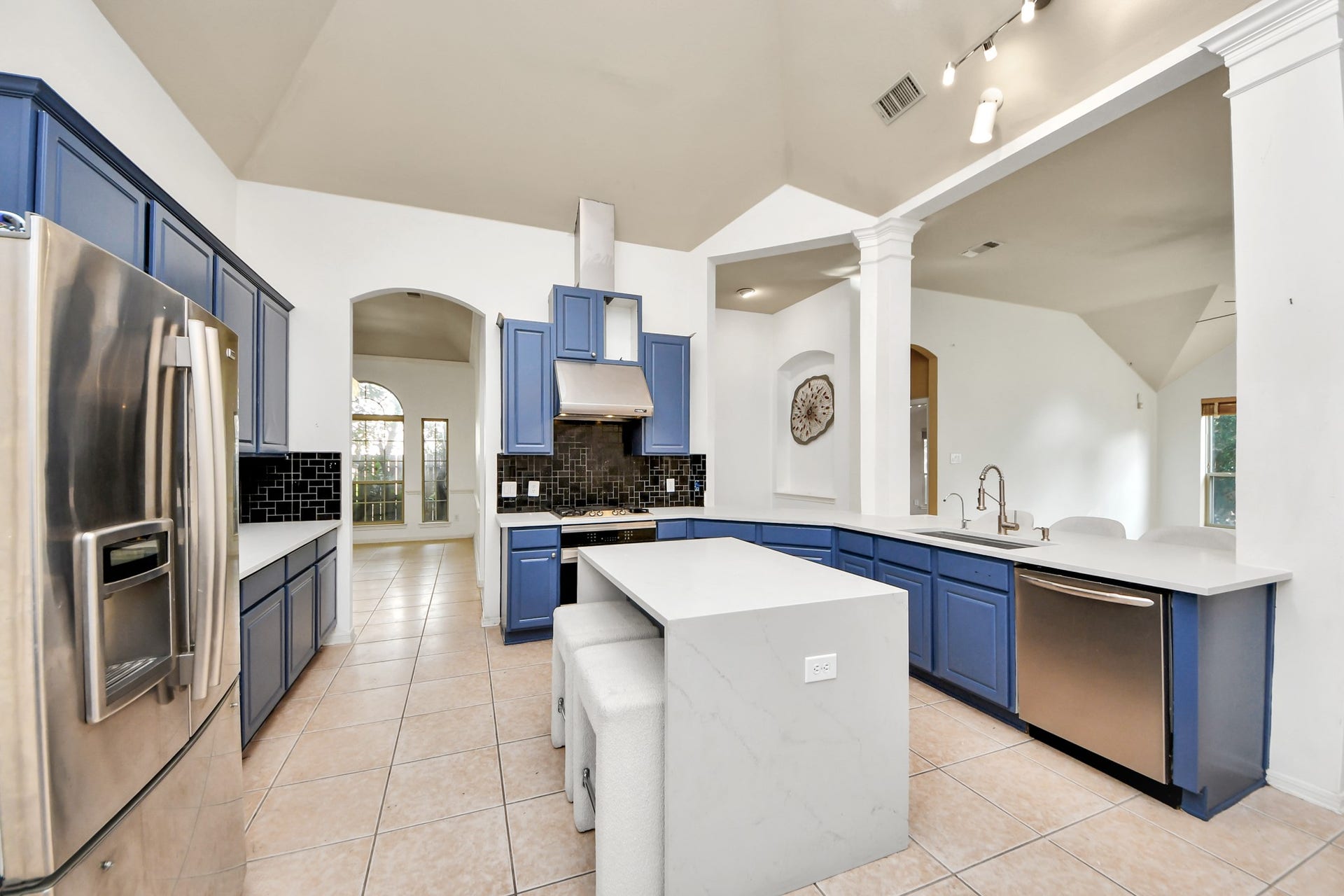 3818 S Barnett Way, Missouri City, TX 77459 3818 S Barnett Way, Missouri City, TX 77459