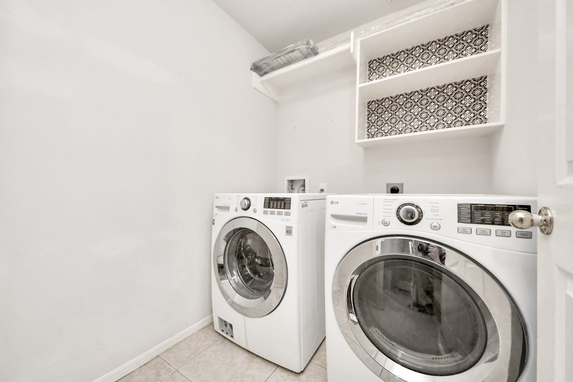3818 S Barnett Way, Missouri City, TX 77459 3818 S Barnett Way, Missouri City, TX 77459