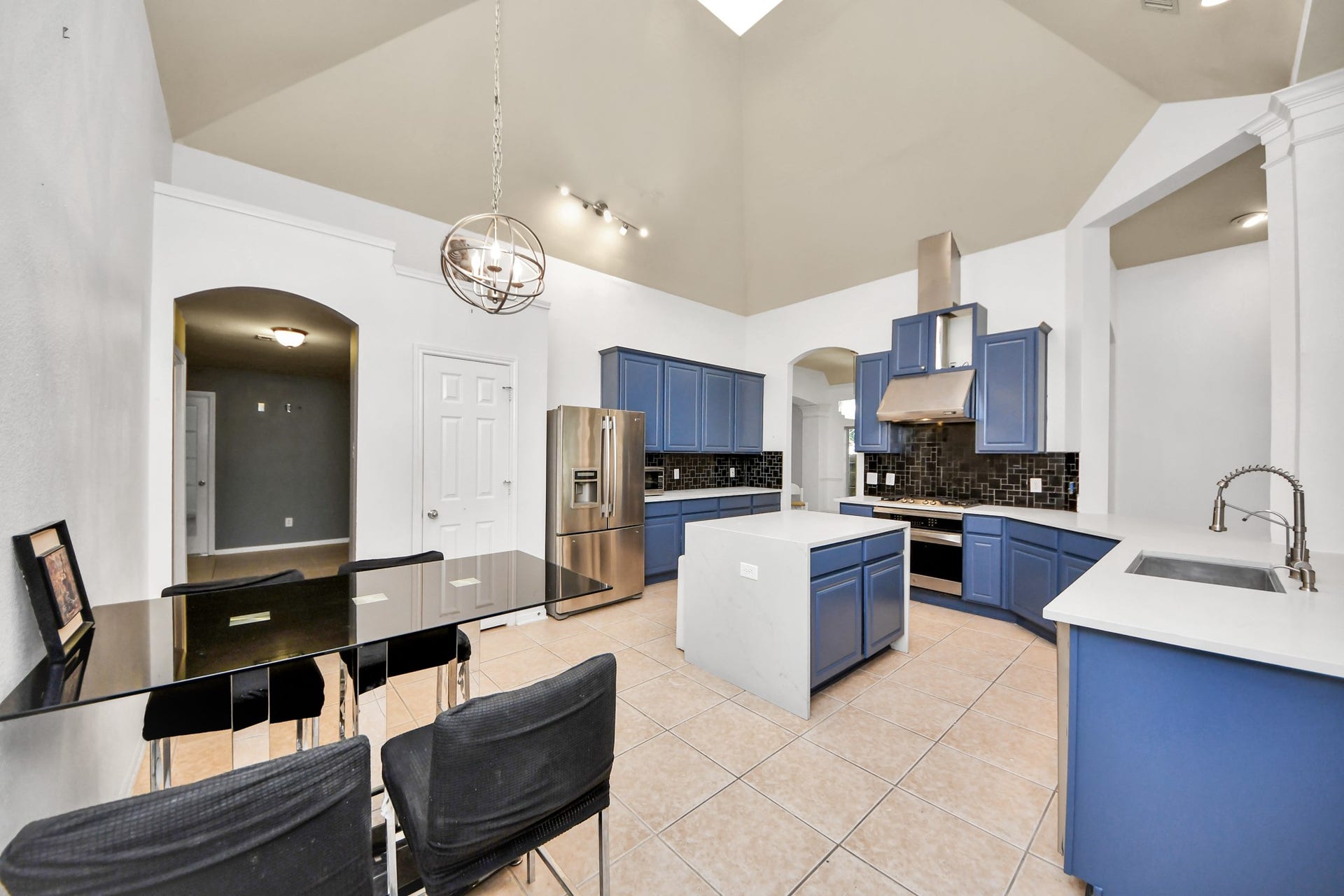 3818 S Barnett Way, Missouri City, TX 77459 3818 S Barnett Way, Missouri City, TX 77459