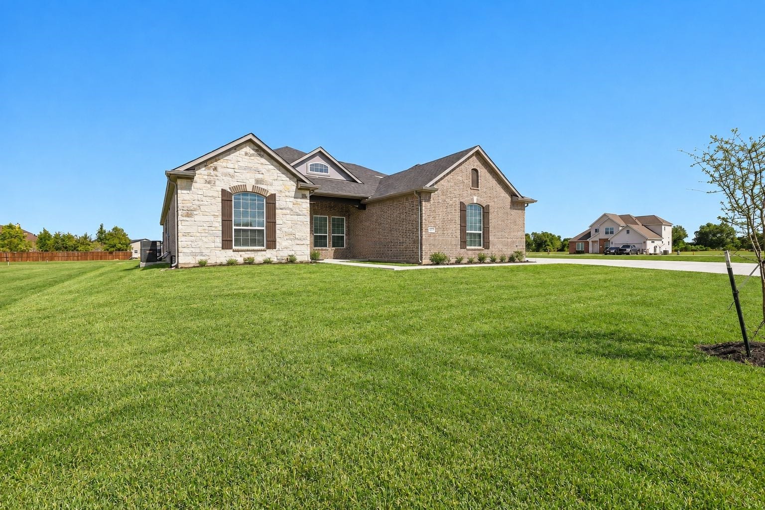 WELCOME TO THE SWEET COUNTRY LIFE! This STUNNING NEW ENERGY-EFFICIENT 1.5-STORY HOME by CASTLEROCK COMMUNITIES is ready for you to MAKE LASTING MEMORIES! Enjoy the BEAUTY OF COUNTRY-STYLE LIVING with wide-open spaces, peaceful surroundings & a BEAUTIFUL COMMUNITY LAKE where you can relax, unwind & enjoy nature! Experience the CHARM OF A FRIENDLY NEIGHBORHOOD with festive gatherings, community celebrations & opportunities to make wonderful new friends! ALL THIS COUNTRY CHARM JUST MINUTES FROM TOWN!