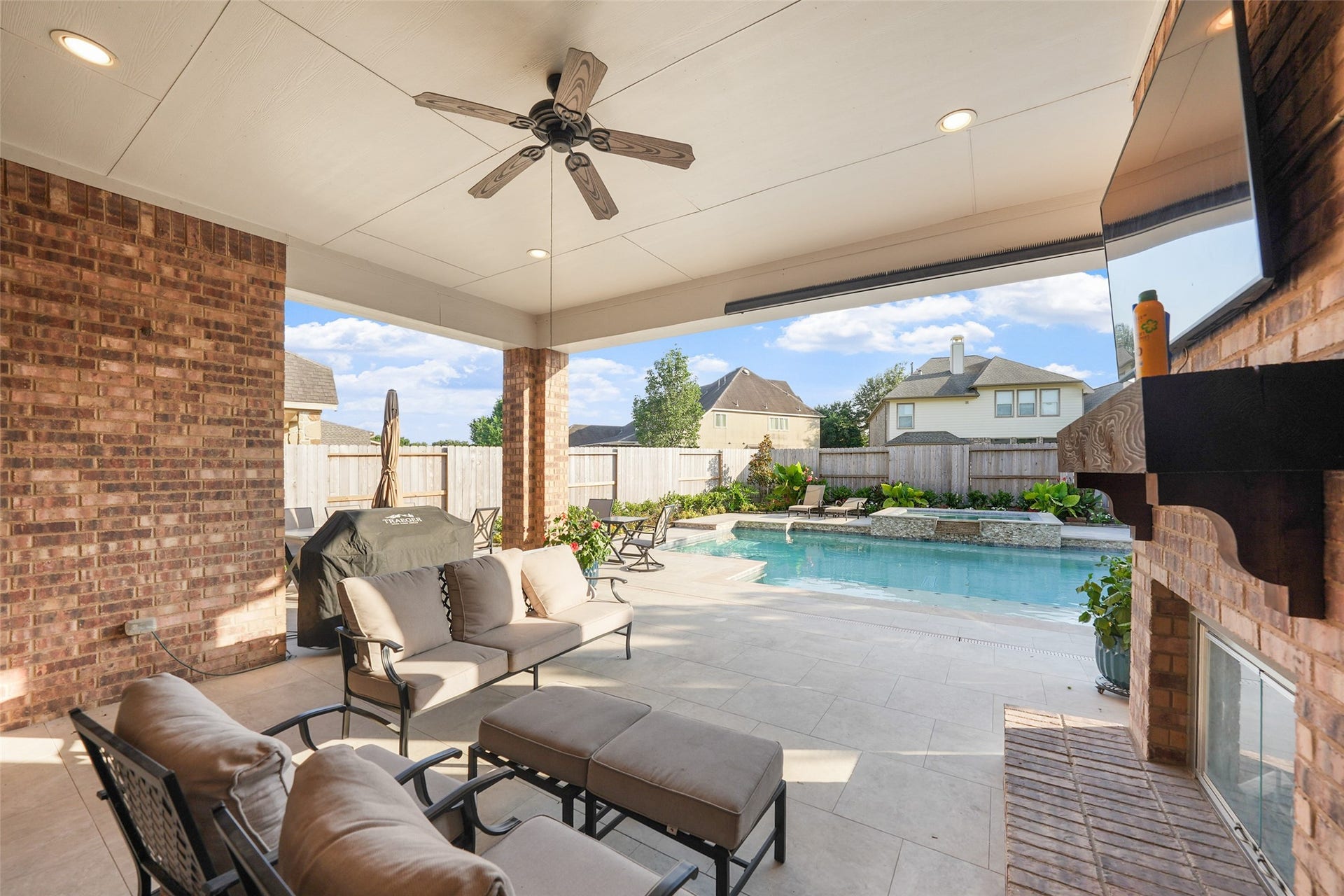 8206 Caroline Ridge Drive, Humble, TX 77396 8206 Caroline Ridge Drive, Humble, TX 77396