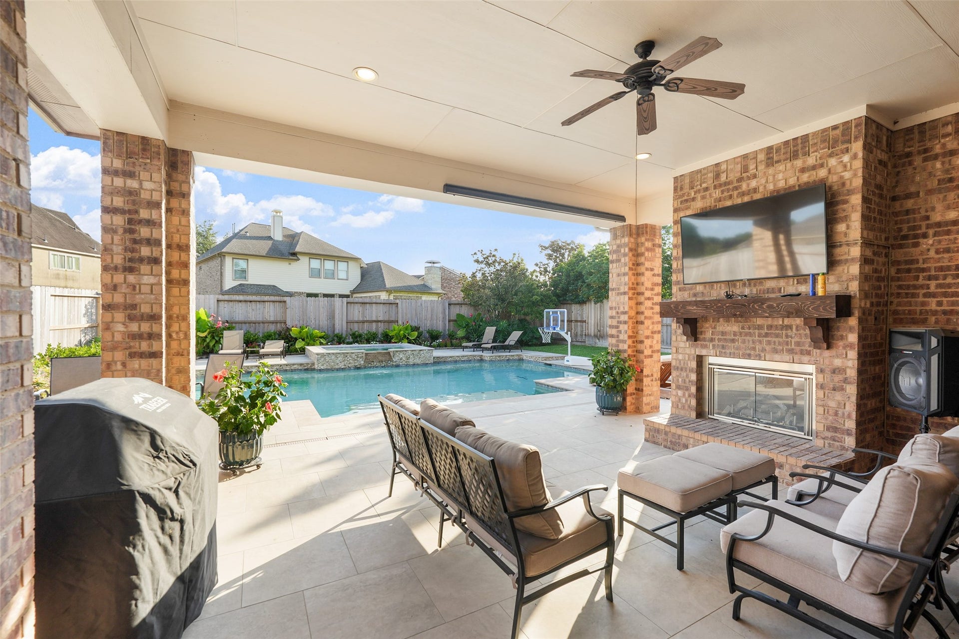 8206 Caroline Ridge Drive, Humble, TX 77396 8206 Caroline Ridge Drive, Humble, TX 77396
