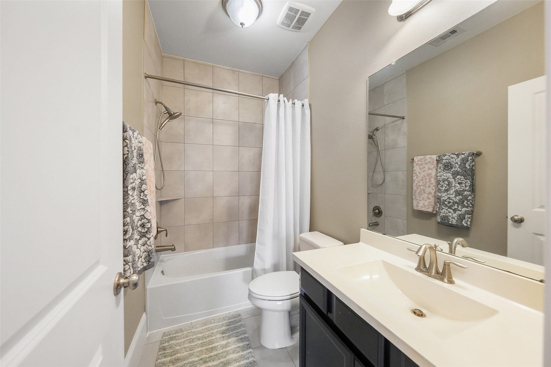 8206 Caroline Ridge Drive, Humble, TX 77396 8206 Caroline Ridge Drive, Humble, TX 77396