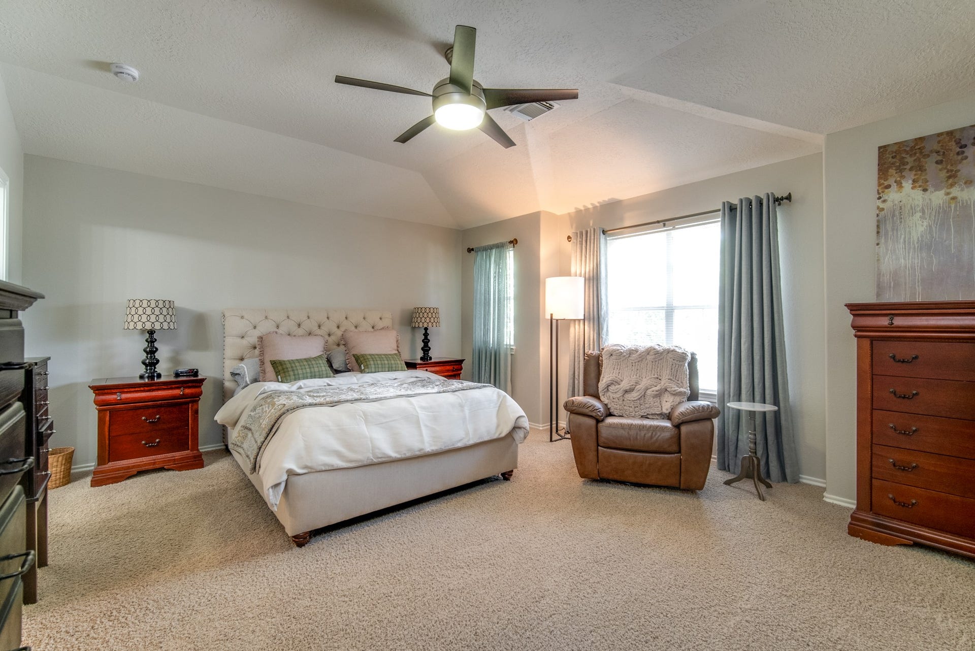 3310 Orchid Trace Lane, Houston, TX 77047 Huge primary bedroom