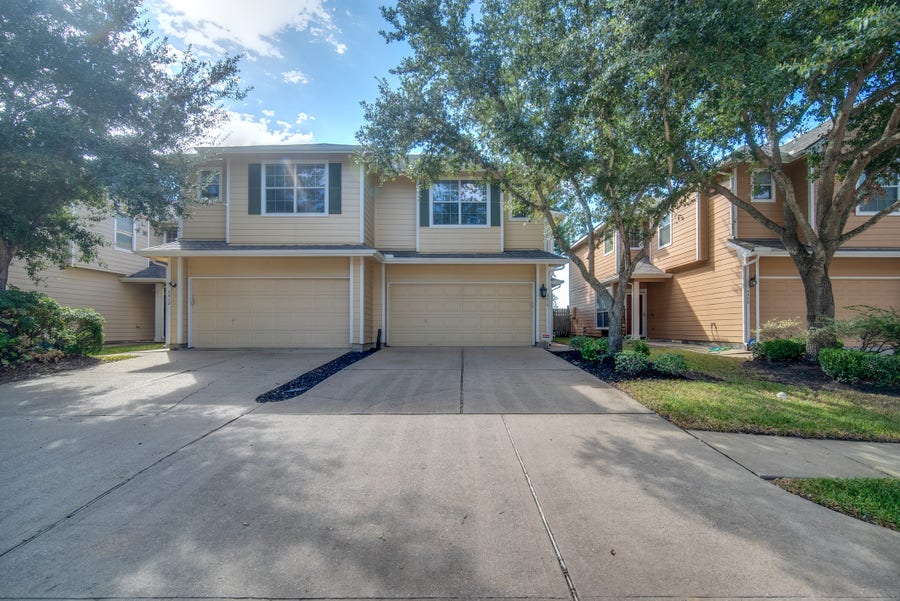 Property photo for 3310 Orchid Trace Lane, Houston, TX