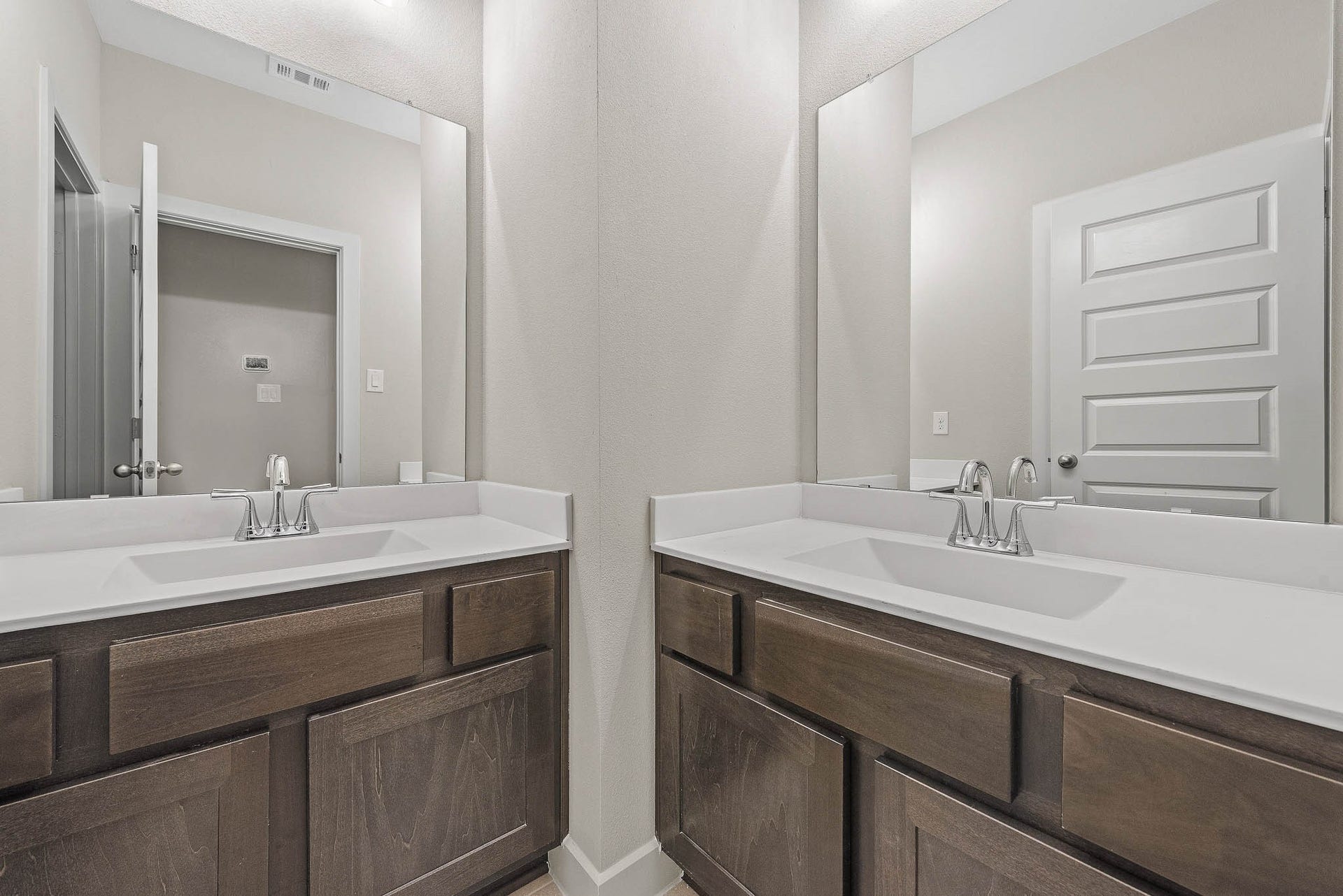 7806 Clover Gully Lane, Katy, TX 77493 7806 Clover Gully Lane, Katy, TX 77493