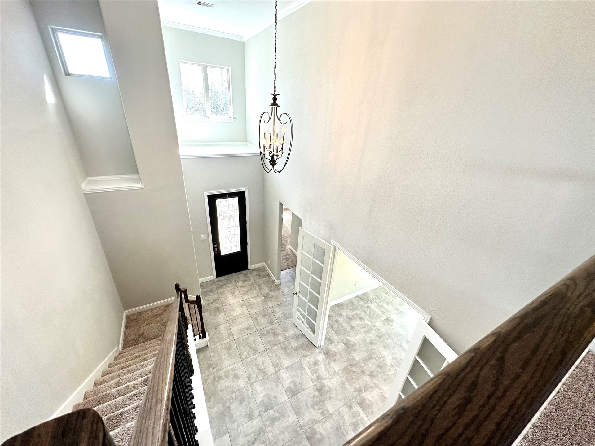 Beautiful entry hall with high ceilings