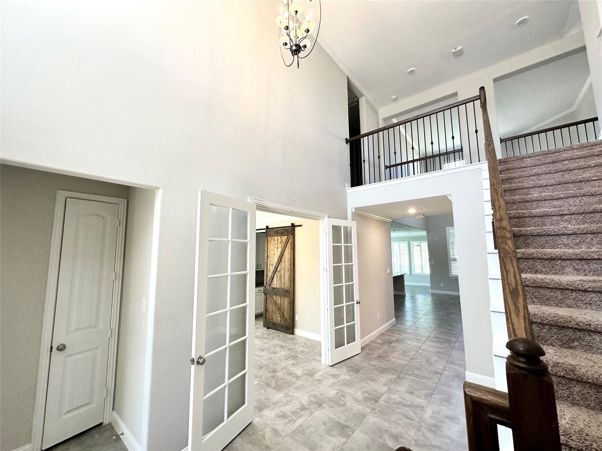 Secondary bedroom downstairs close to entry hall