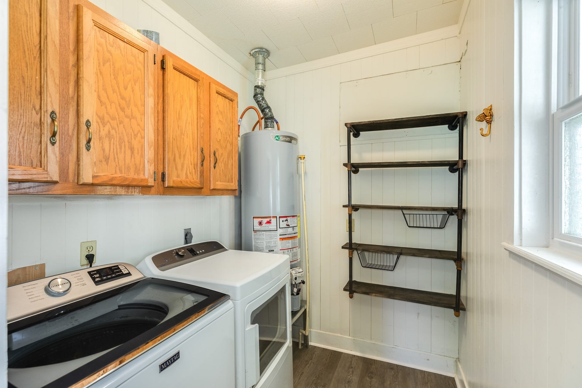 Utility room located inside the home for convienence!