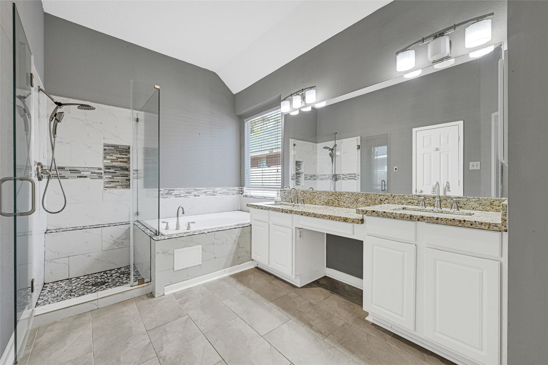 4902 Bellmead Drive, Missouri City, TX 77459 4902 Bellmead Drive, Missouri City, TX 77459