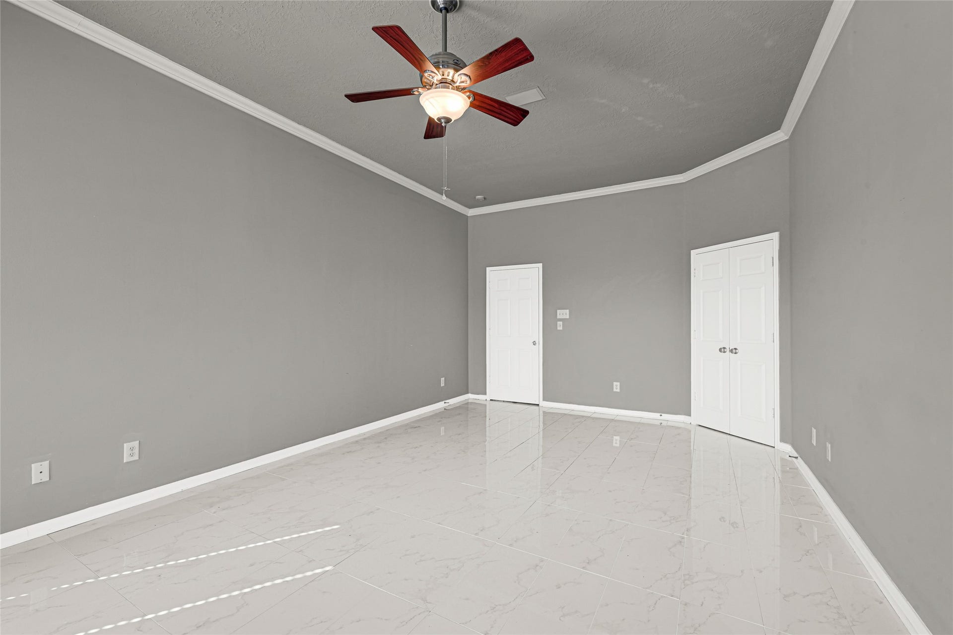 4902 Bellmead Drive, Missouri City, TX 77459 Master room