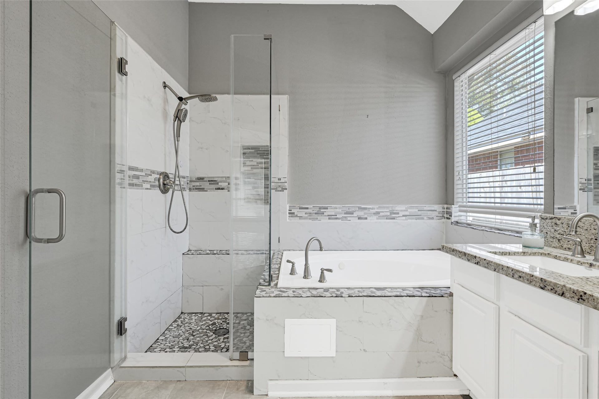 4902 Bellmead Drive, Missouri City, TX 77459 4902 Bellmead Drive, Missouri City, TX 77459