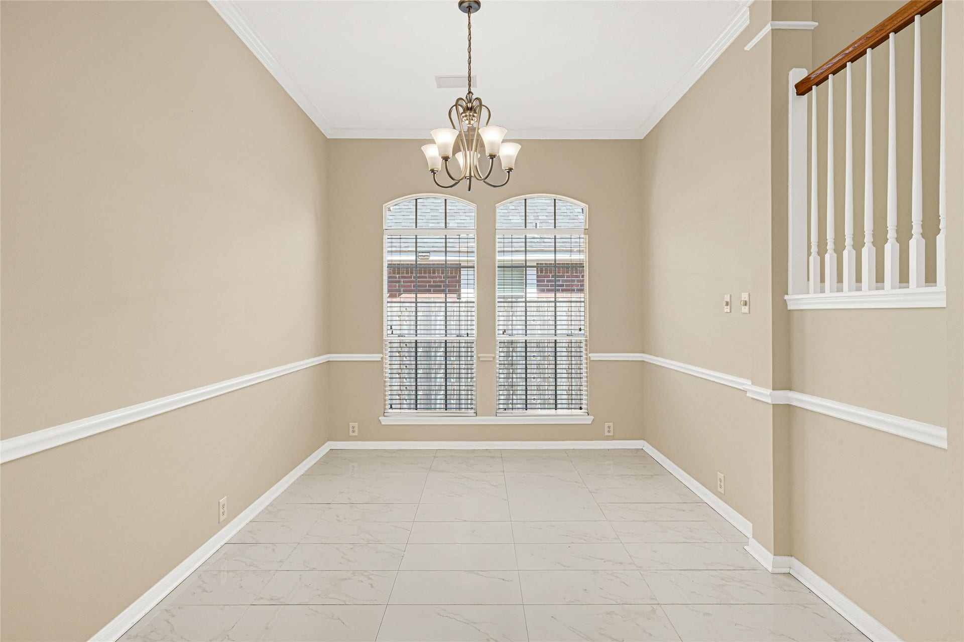 4902 Bellmead Drive, Missouri City, TX 77459 Dining room
