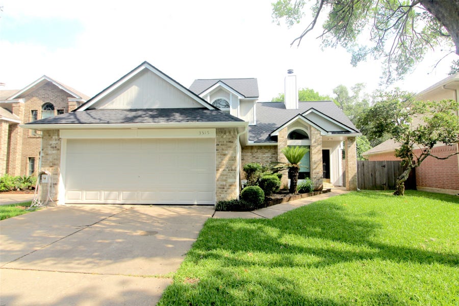 Property photo for 3515 Woodmere Lane, Sugar Land, TX