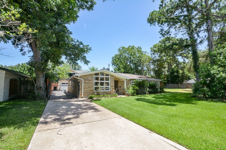 Property photo for 9906 Cedardale Drive, Houston, TX
