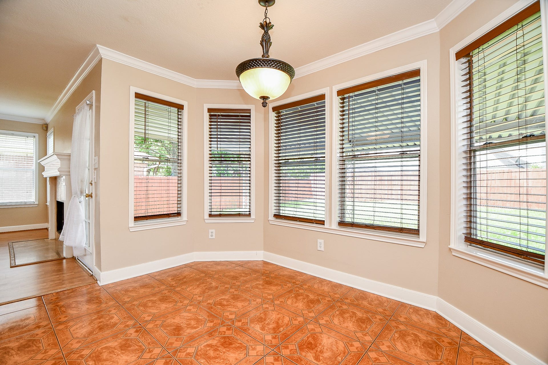 11707 Turtle Lake Drive, Houston, TX 77064