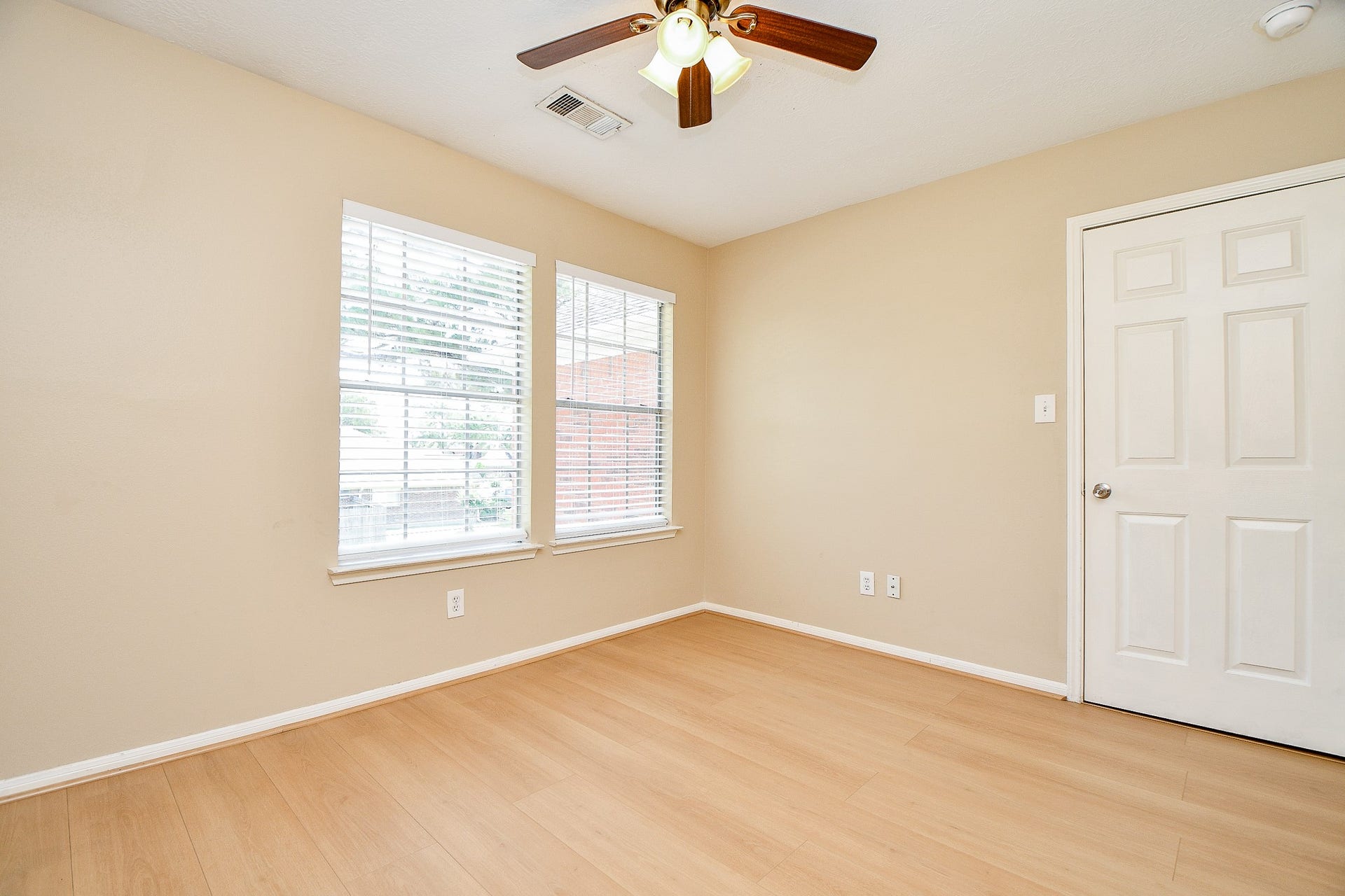 11707 Turtle Lake Drive, Houston, TX 77064